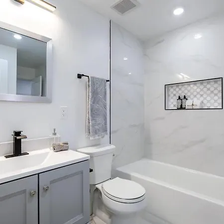 Brandnew Luxury Capitol Hill Apt! Near Free Trolly Washington Exterior photo