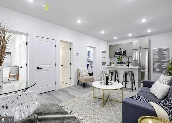 Brandnew Luxury Capitol Hill Apt! Near Free Trolly